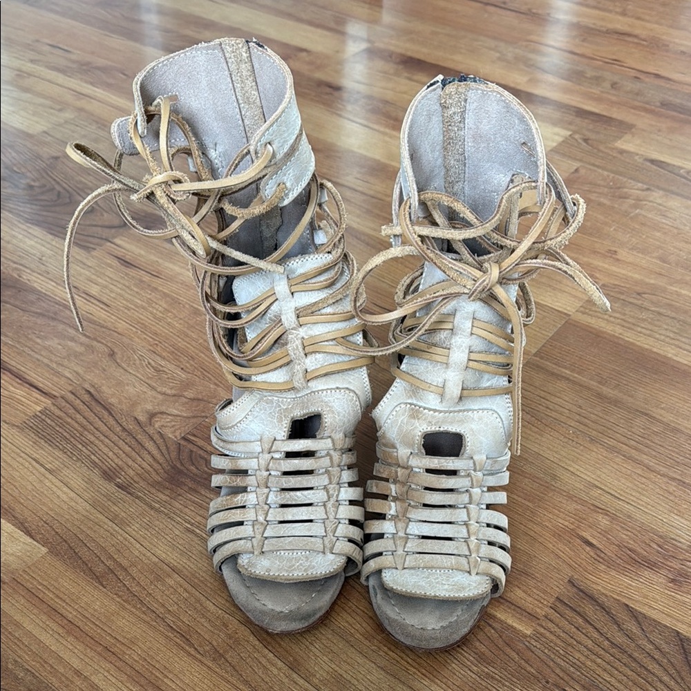 Freebird by Steven Cream Lace Up Tess Heels- Size 9